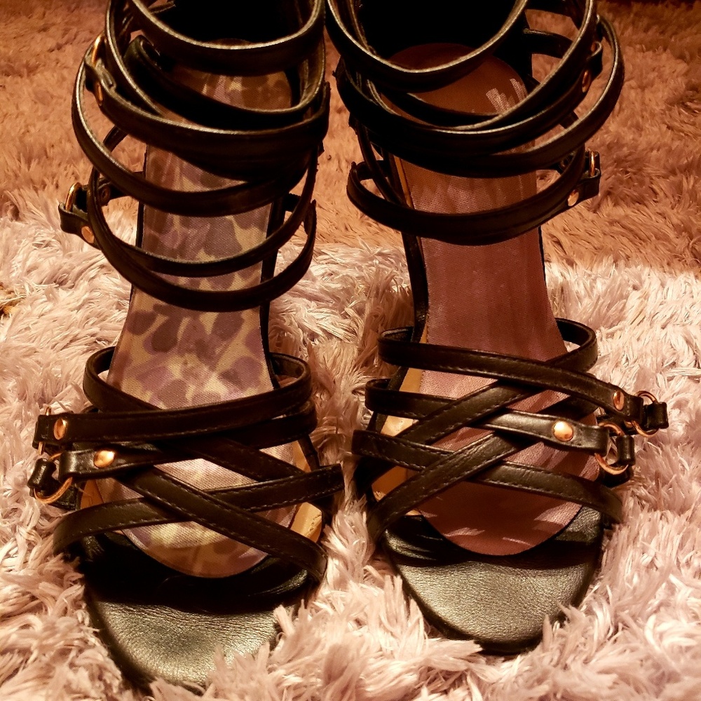 Womens Heels - Picture 3 of 4